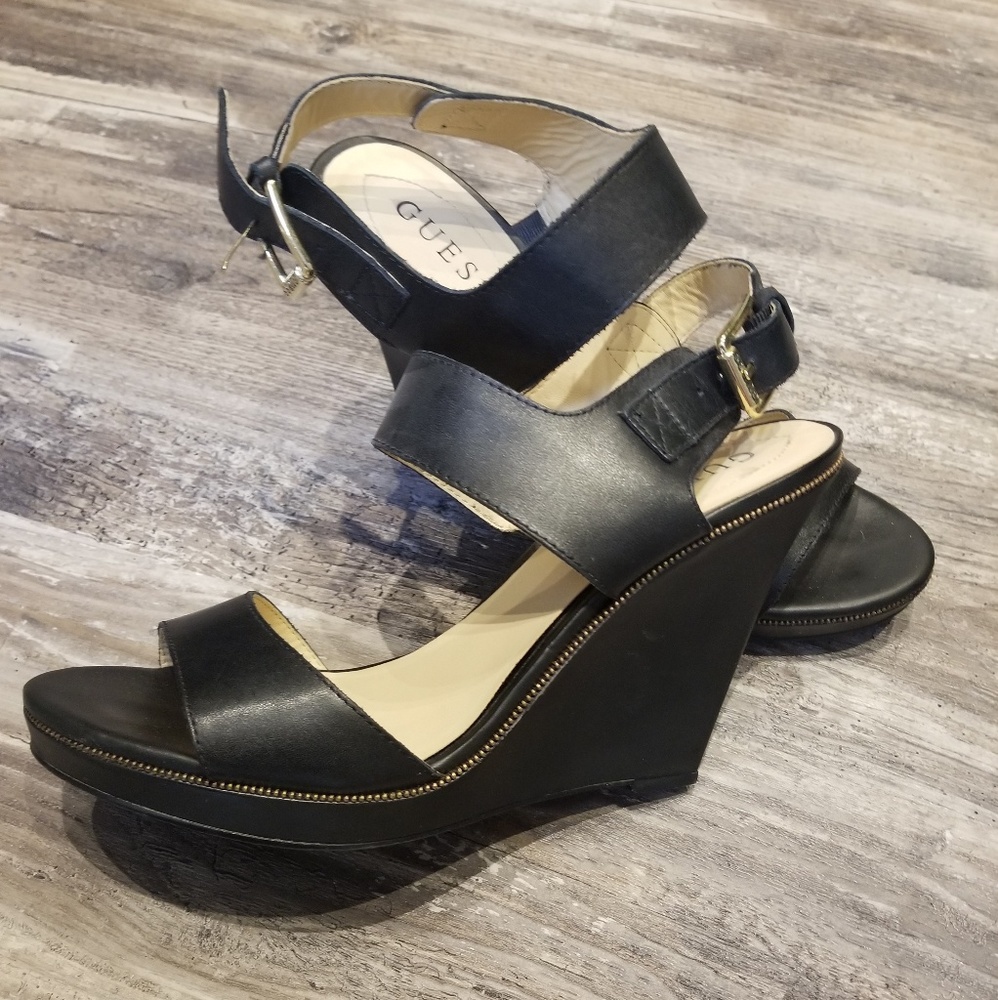 Size 10 Guess Wedges
